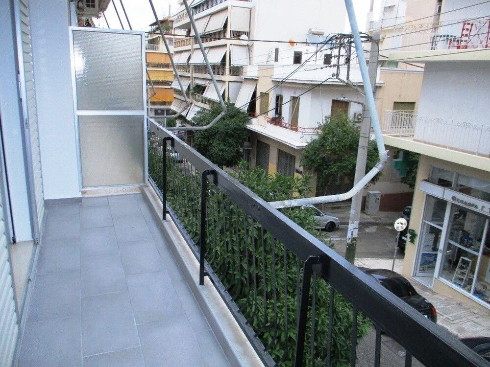 Flat in Pireas, Greece, 70 m² - picture 1