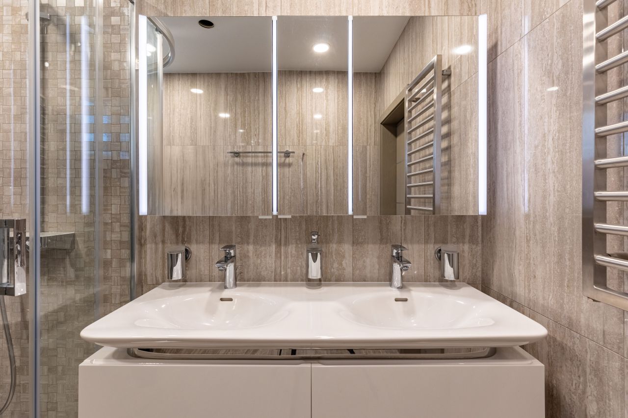 Villa à Becici, Monténégro, 400 m² - image 12