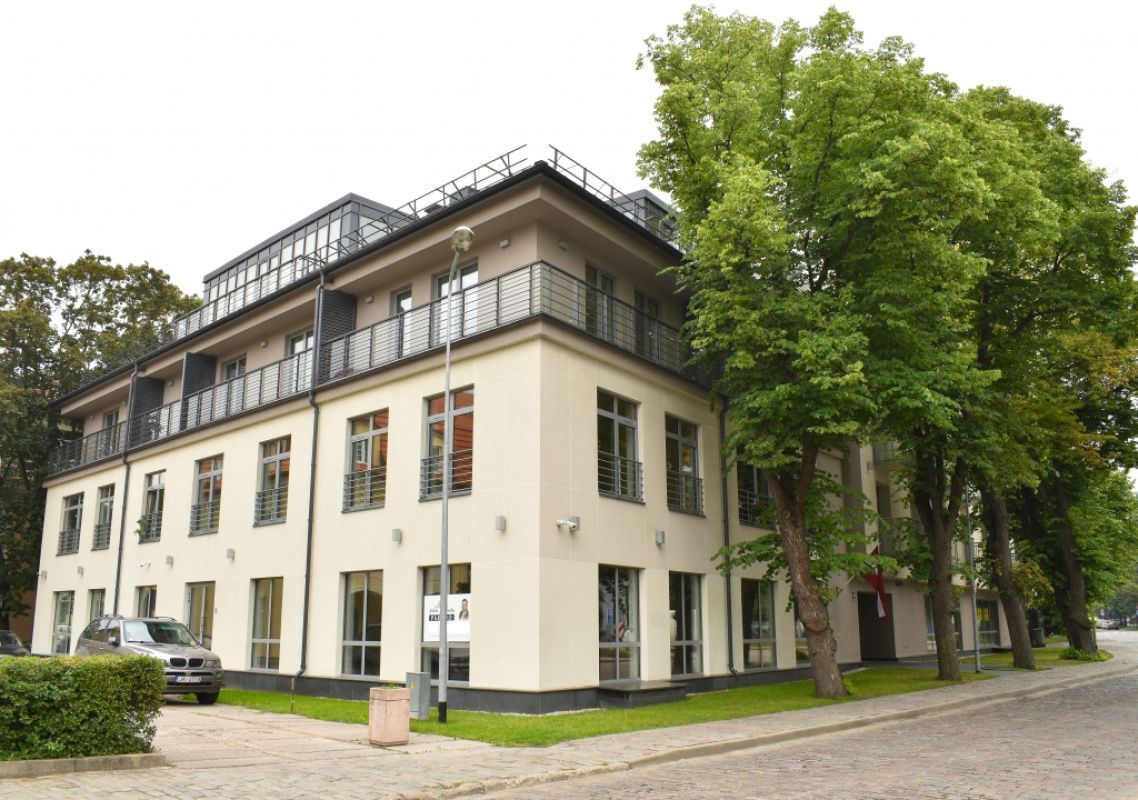 Propiedad comercial en Riga, Letonia, 215 m² - imagen 1