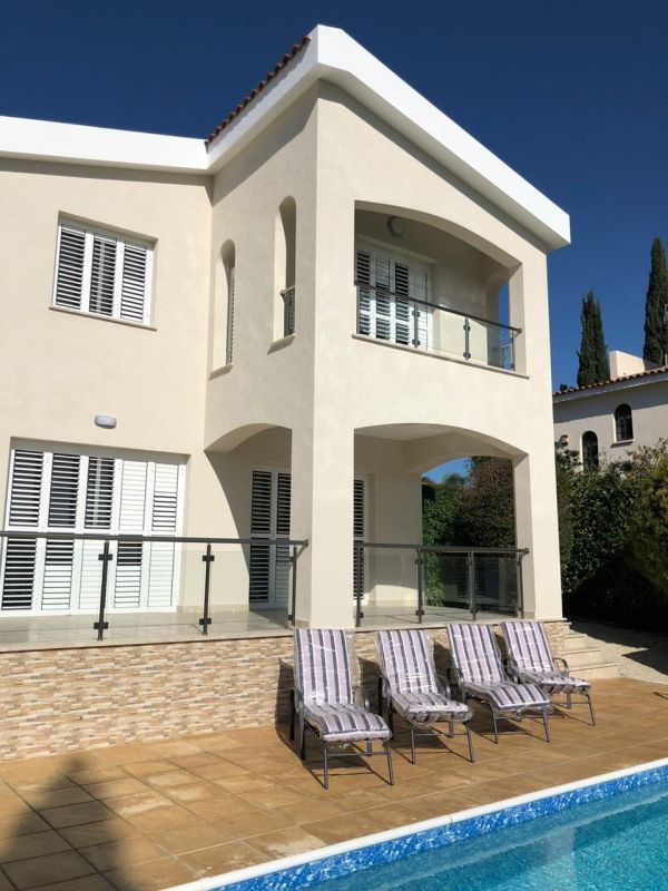 Villa in Coral Bay, Cyprus, 150 m² - picture 2