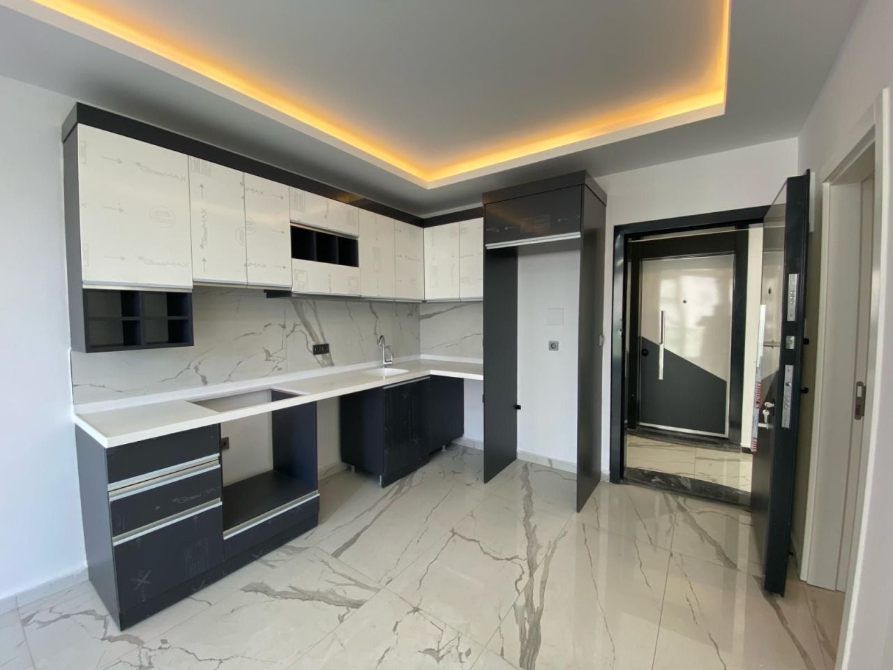 Piso en Alanya, Turquia, 60 m² - imagen 1