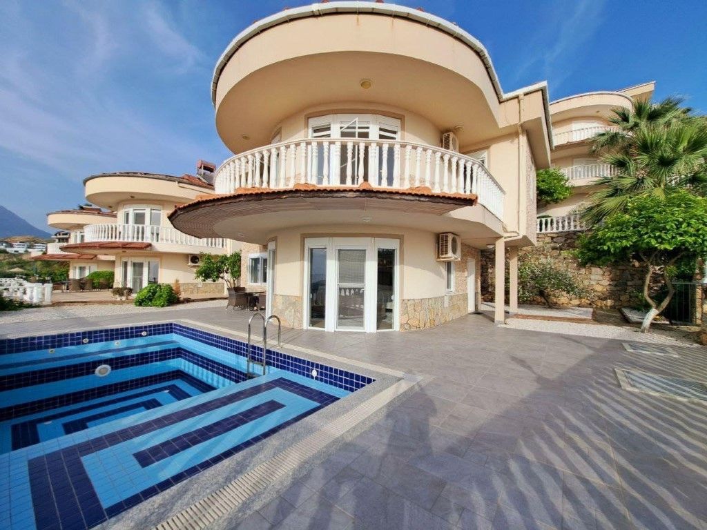 Villa en Alanya, Turquia, 300 m² - imagen 1