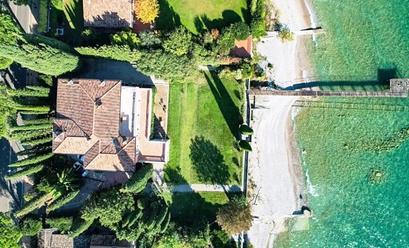 Villa a Desenzano del Garda, Italia, 750 m² - foto 2