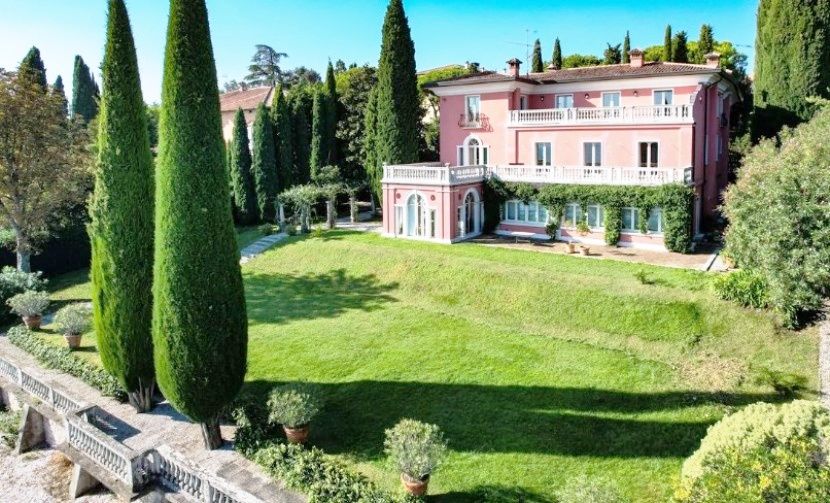 Villa a Desenzano del Garda, Italia, 750 m² - foto 8