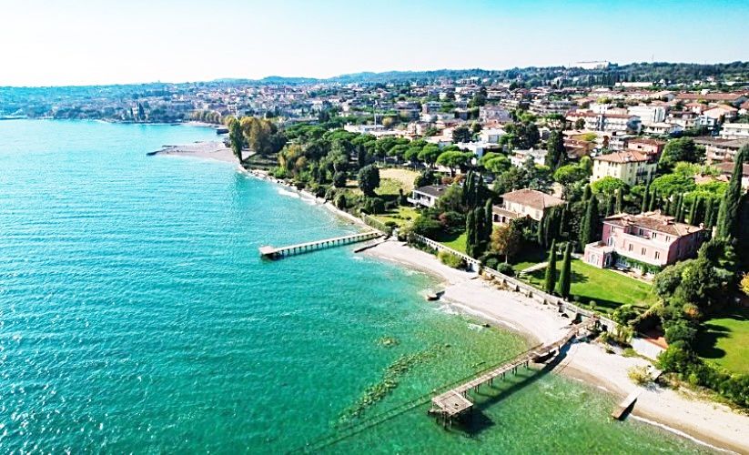 Villa a Desenzano del Garda, Italia, 750 m² - foto 4