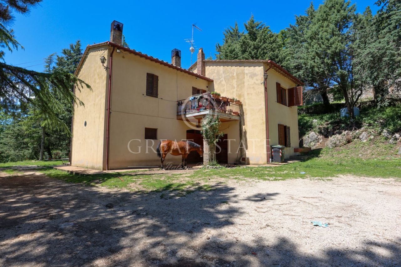 Castello Avigliano Umbro, Italia, 1 720 m² - foto 12