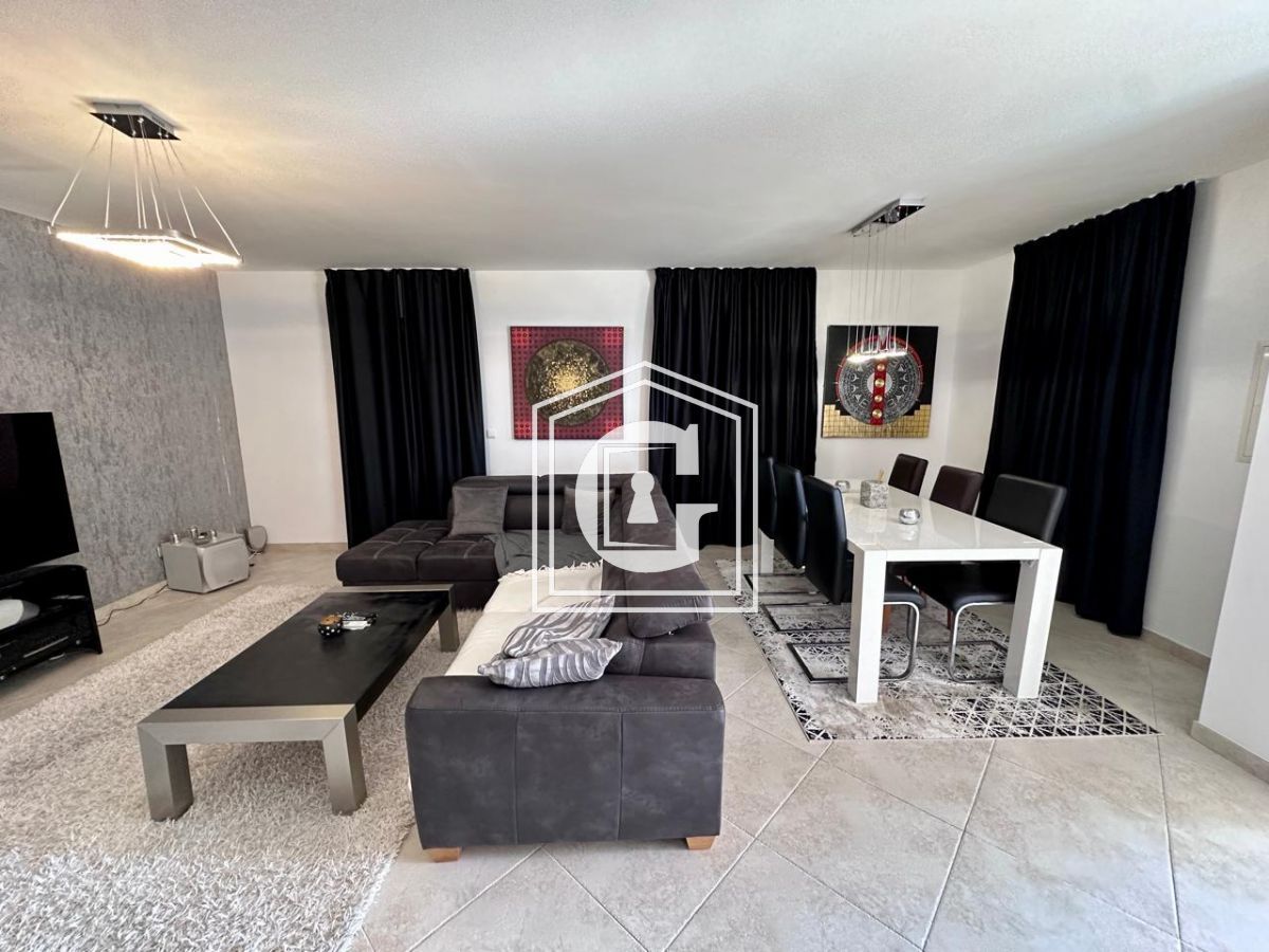 Villa a Krimovica, Montenegro, 180 m² - foto 2