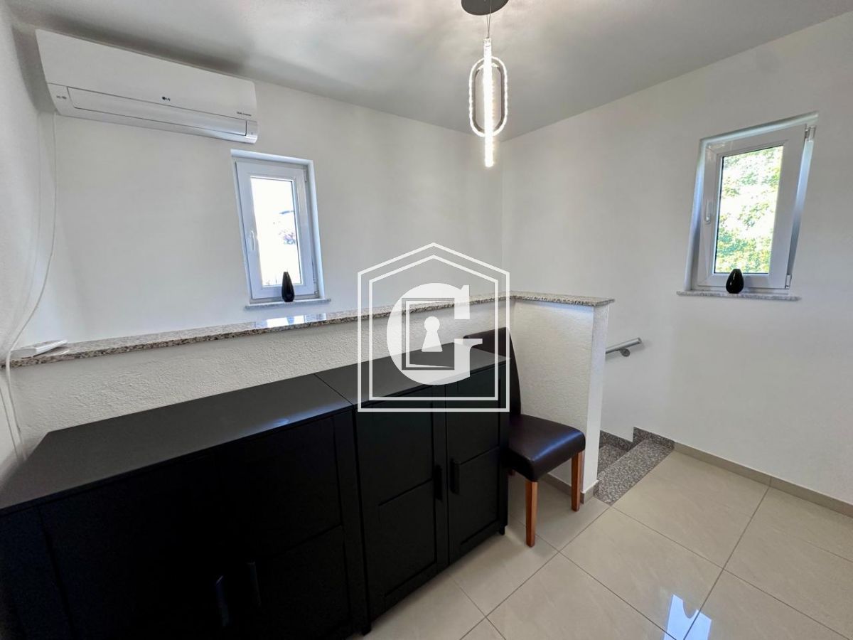 Villa a Krimovica, Montenegro, 180 m² - foto 13