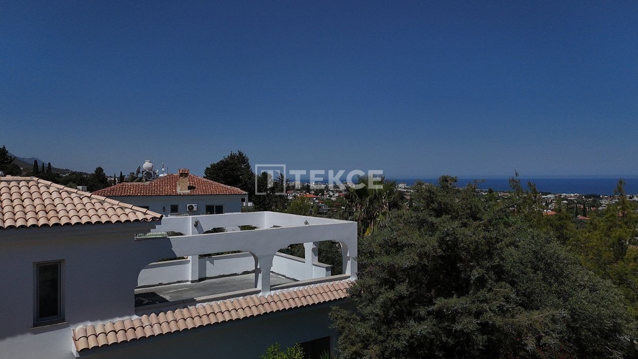 Villa à Kyrenia, Chypre, 320 m² - image 12