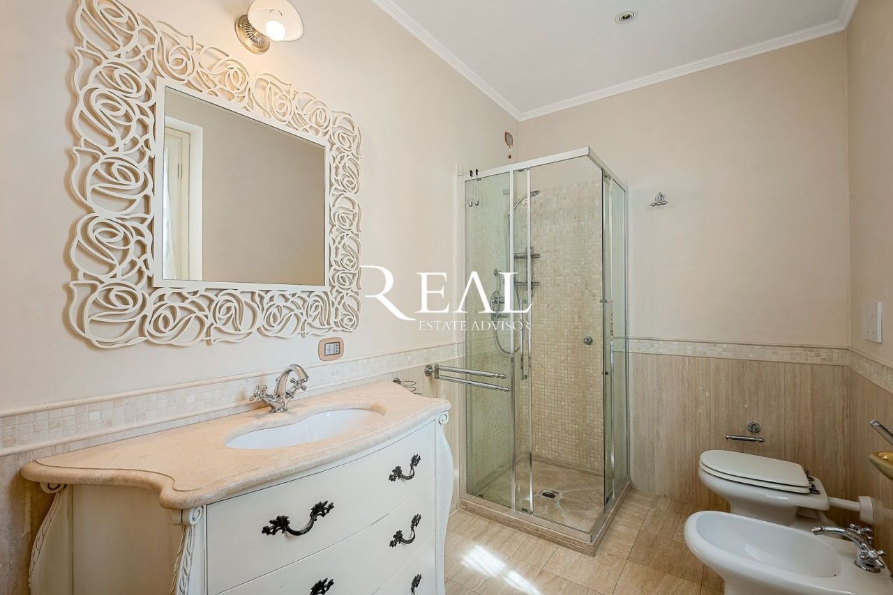 Villa à Forte dei Marmi, Italie, 480 m² - image 14