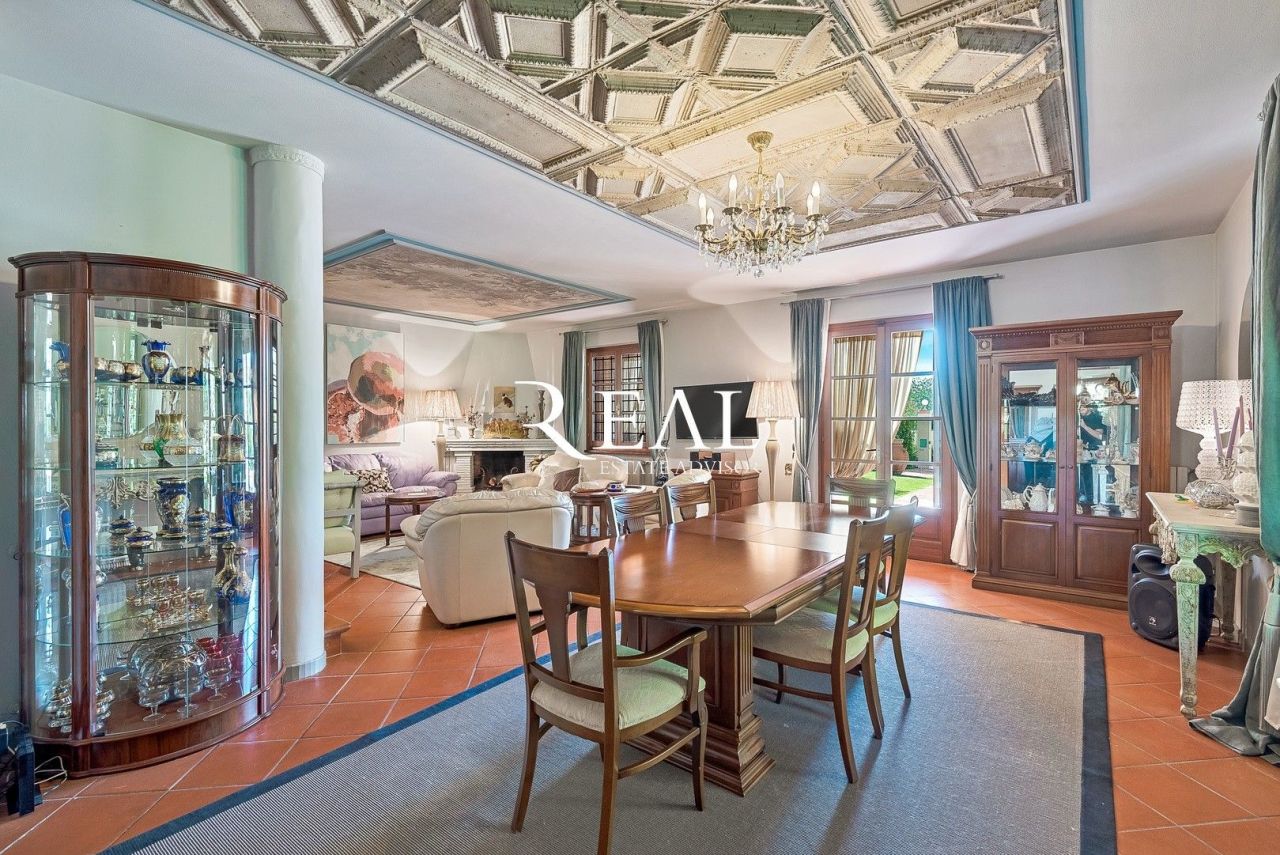 Villa in Forte dei Marmi, Italy, 260 m² - picture 8