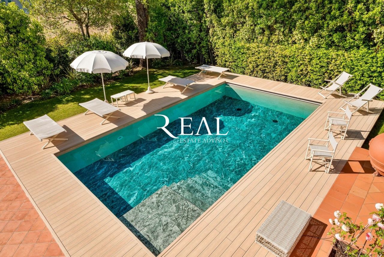 Villa in Forte dei Marmi, Italy, 260 m² - picture 6