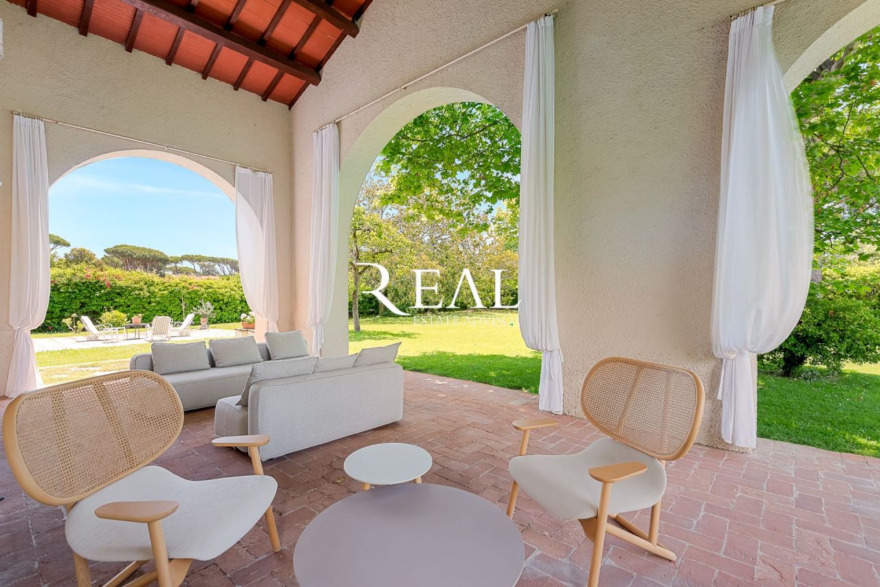 Villa en Forte dei Marmi, Italia, 450 m² - imagen 11