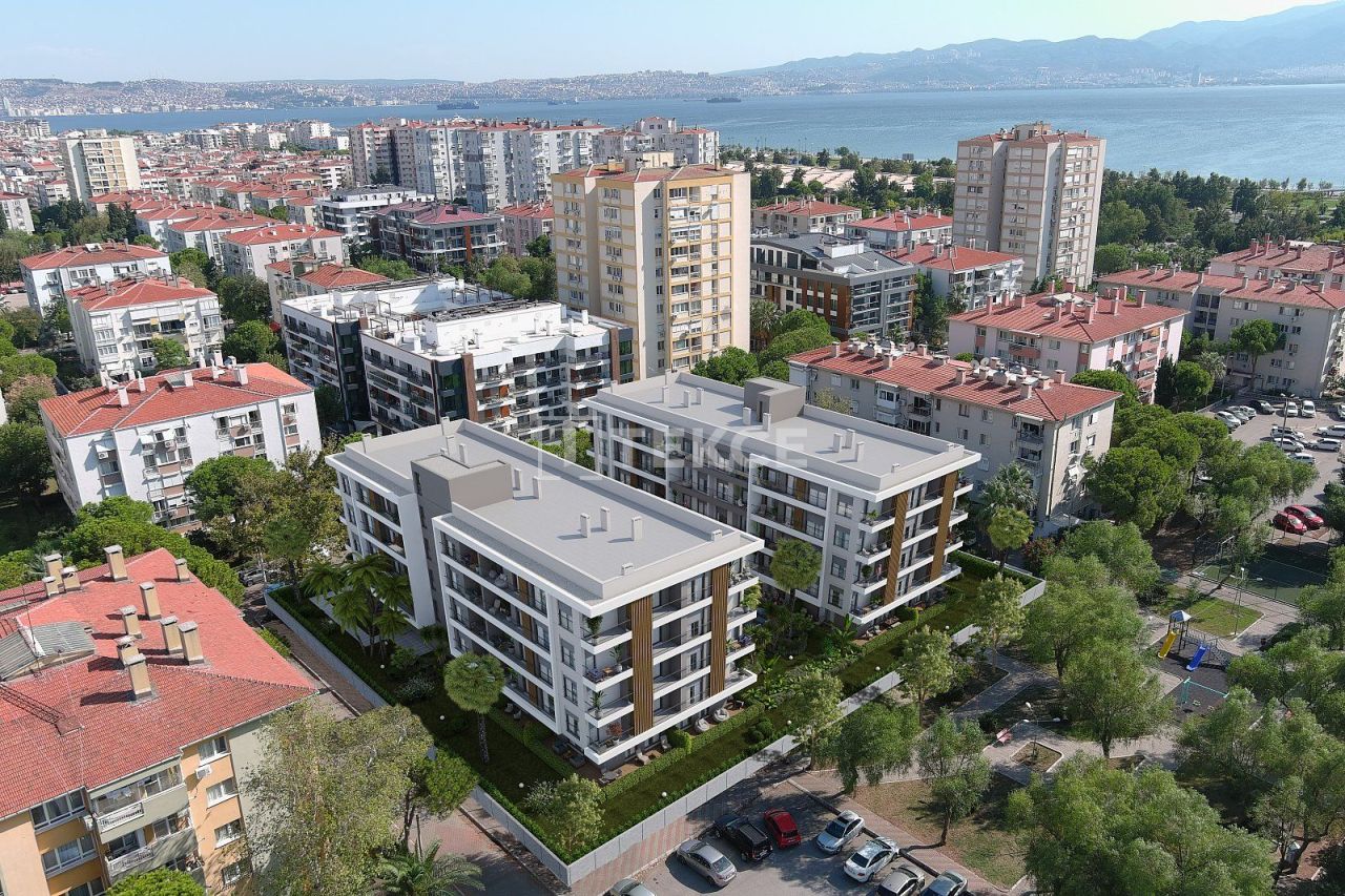 Appartement Karşıyaka, Turquie, 94 m² - image 1