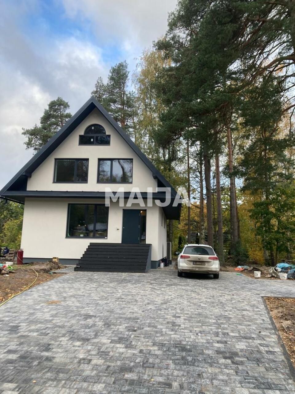 Haus in Jūrmala, Lettland, 220 m² - Foto 1