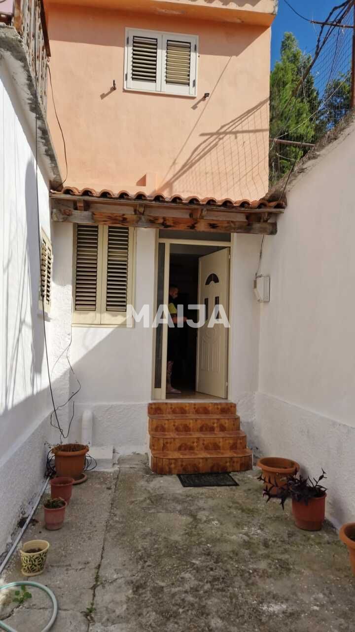 Villa in Vlore, Albania, 160 m² - picture 1