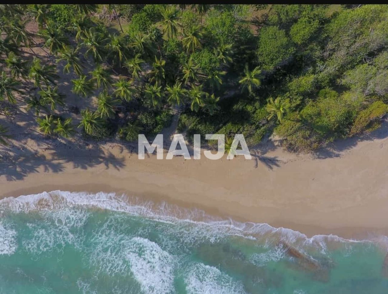 Land in Cabarete, Dominican Republic, 490 884.12 m² - picture 1