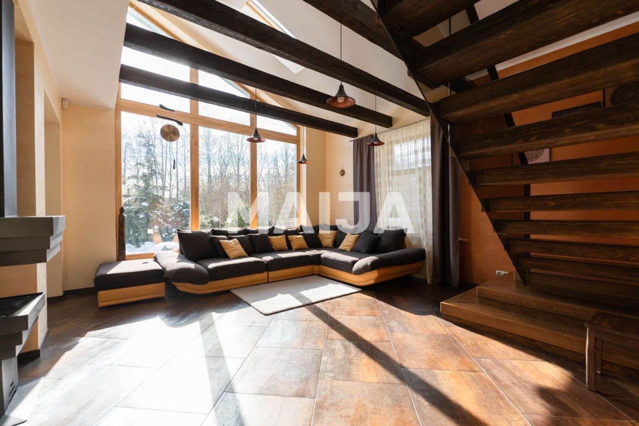 House in Jurmala, Latvia, 194 m² - picture 1