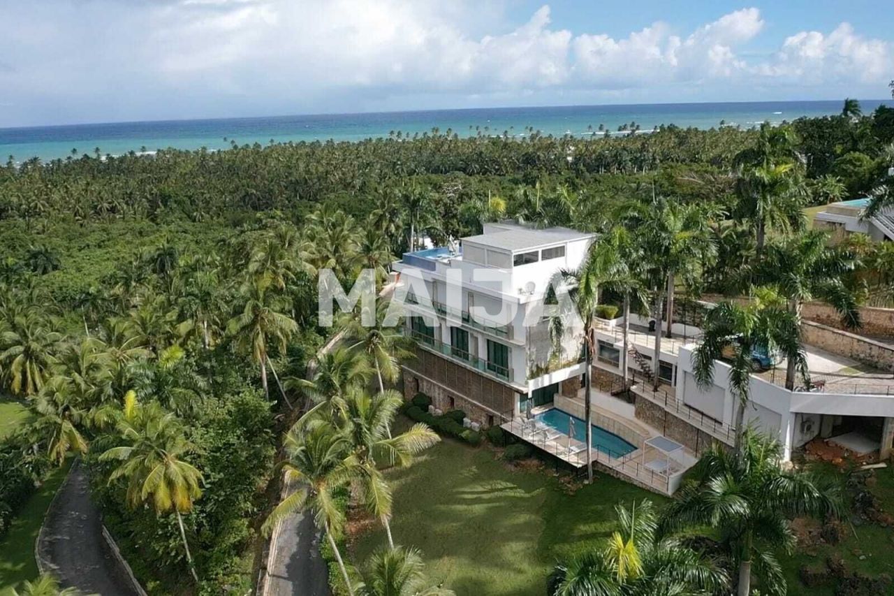 Villa in Las Terrenas, Dominican Republic, 750 m² - picture 1