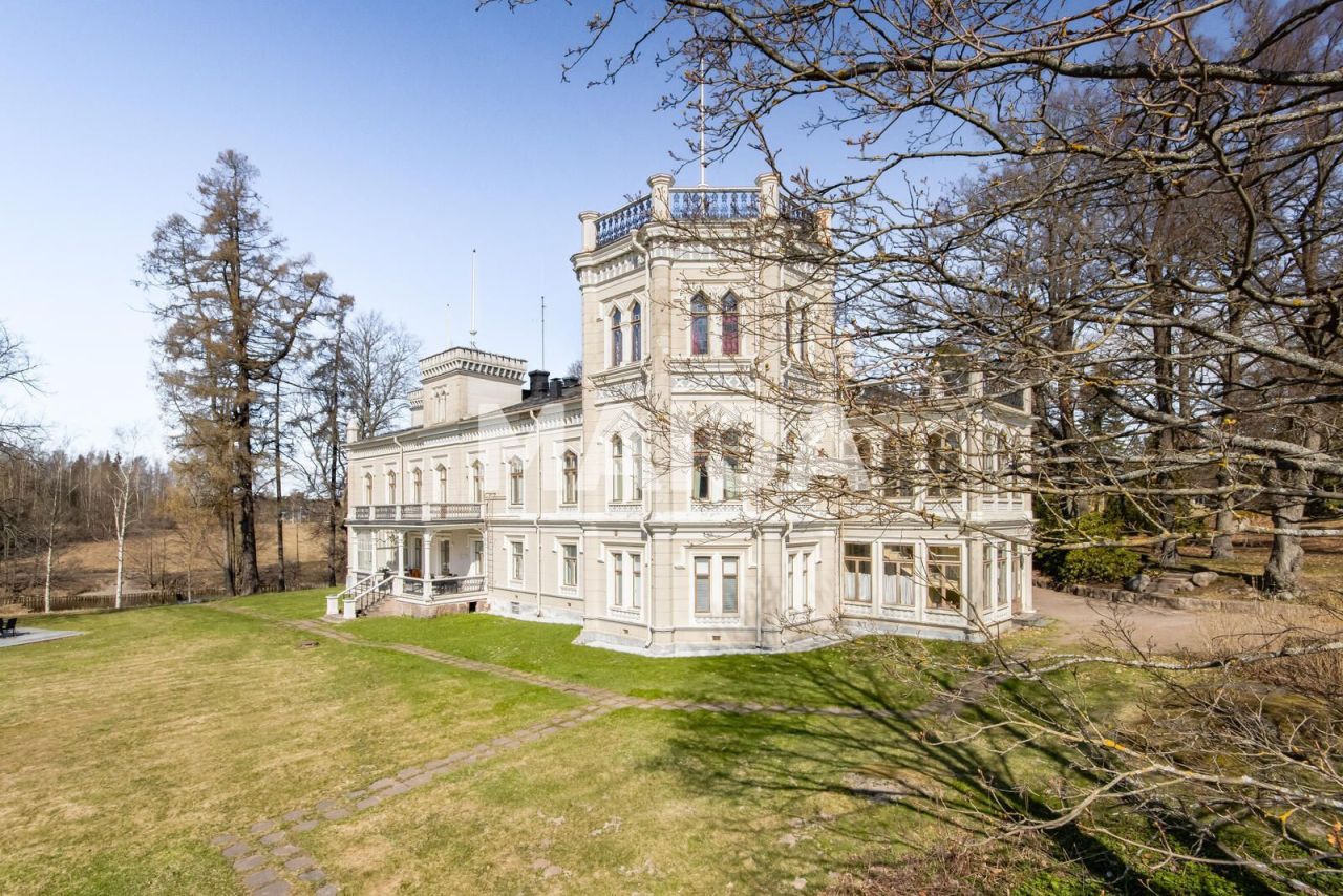 Villa in Kotka, Finnland, 1 149 m² - Foto 1