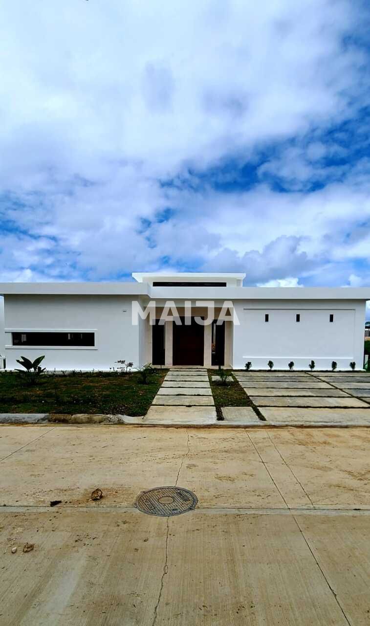 Villa à Sosúa, République dominicaine, 140 m² - image 1