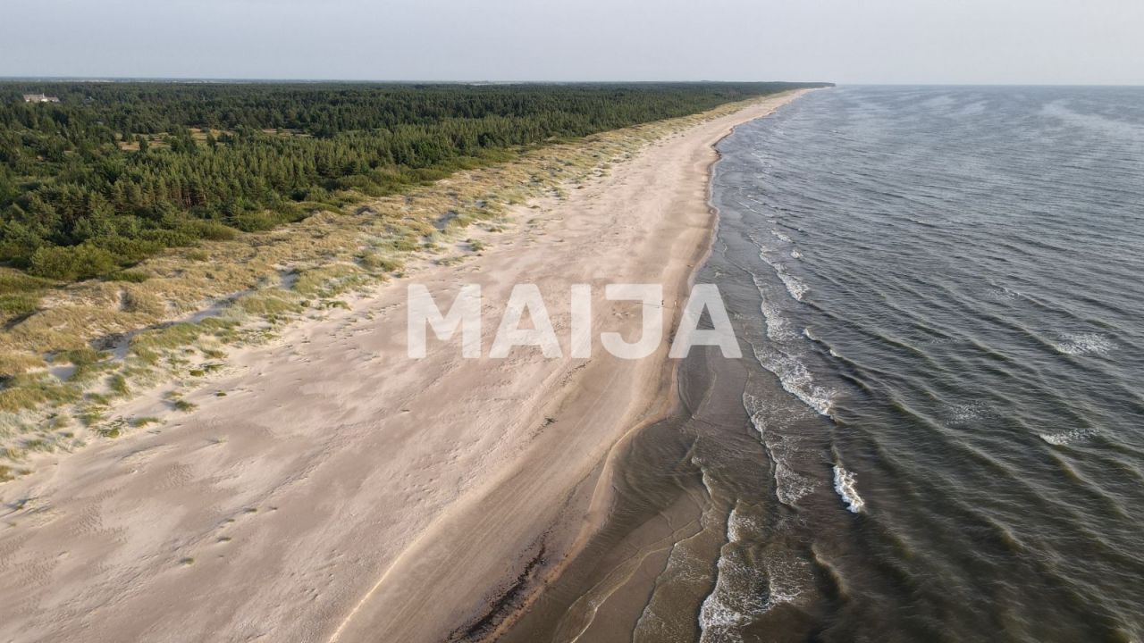 Land Ziemupe, Latvia, 189 000 m² - picture 1