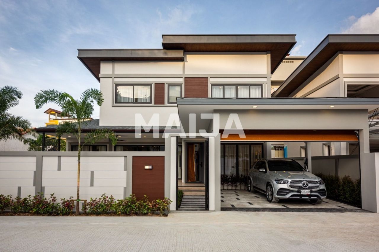 Villa en Pattaya, Tailandia, 190 m² - imagen 1