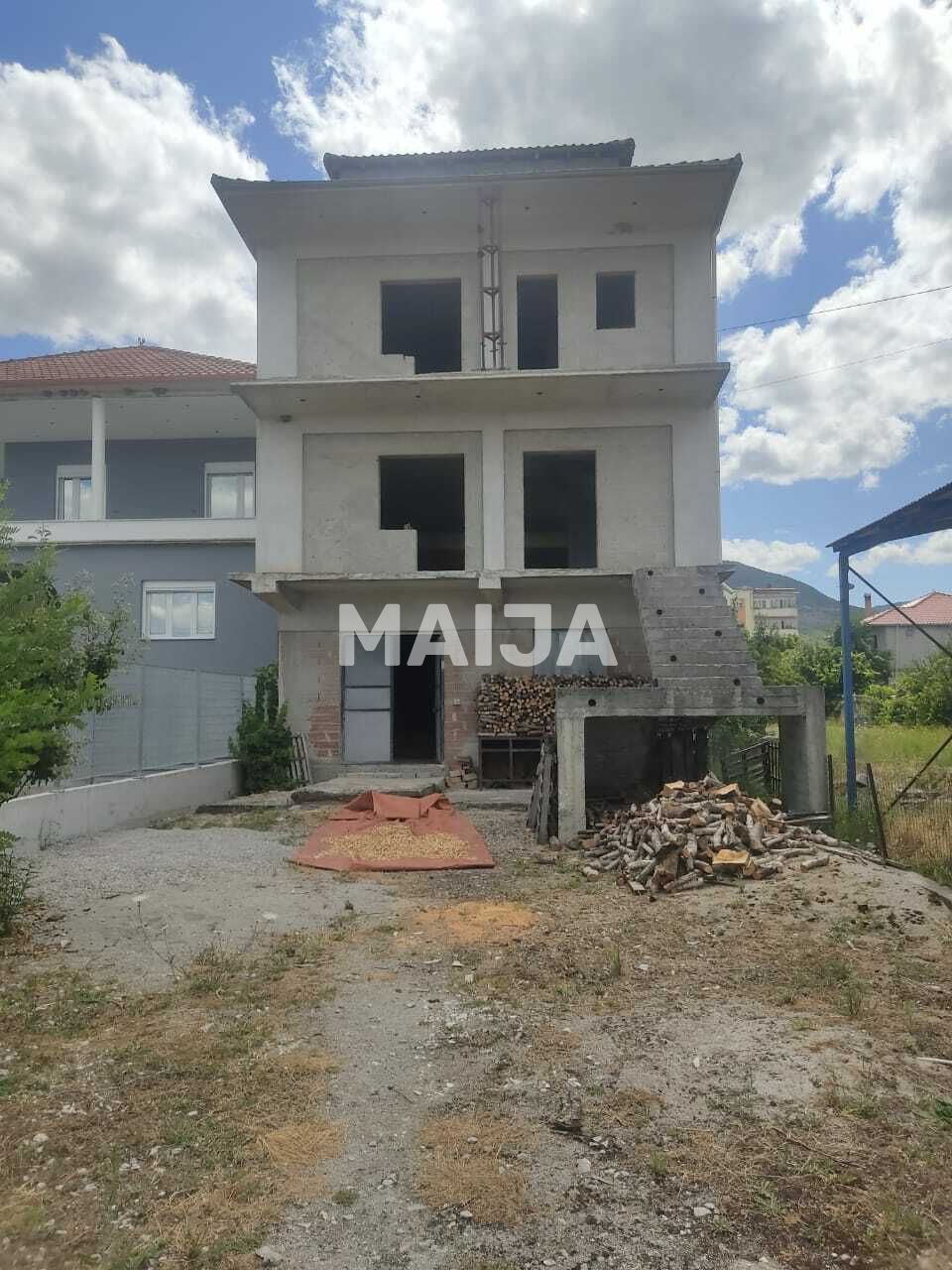 Piso Korçë, Albania, 300 m² - imagen 2