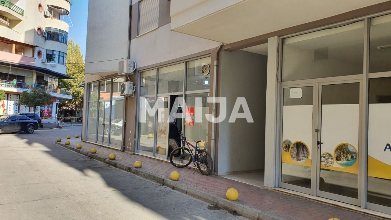 Ufficio a Tirana, Albania, 39 m² - foto 2