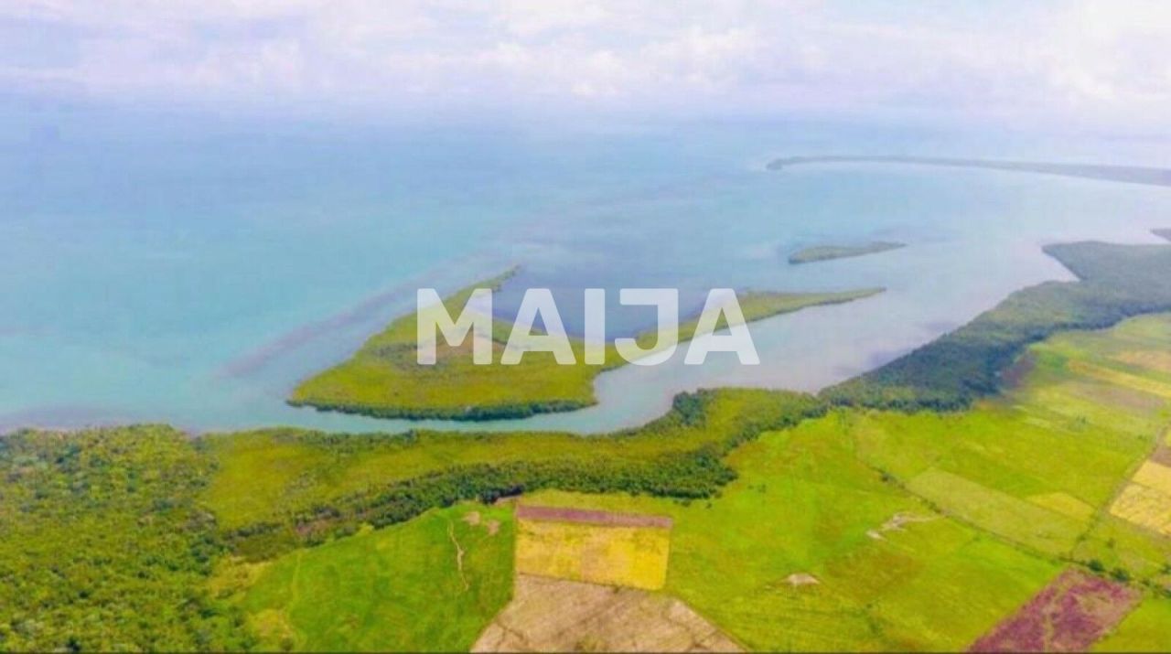 Terreno en Miches, República Dominicana, 7 441 106.9 m² - imagen 2