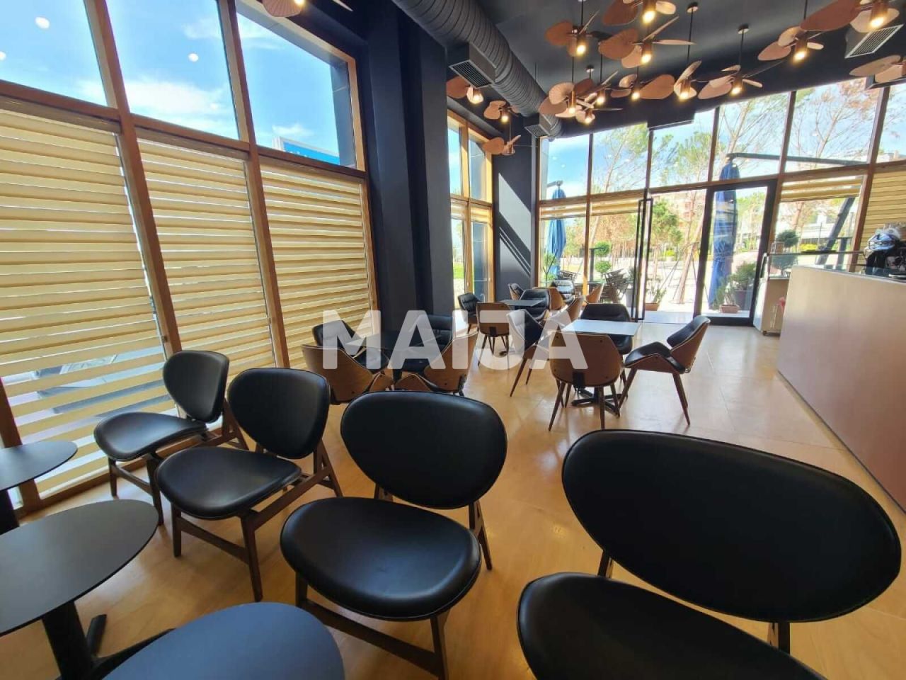 Commercial property in Vlore, Albania, 70 m² - picture 9