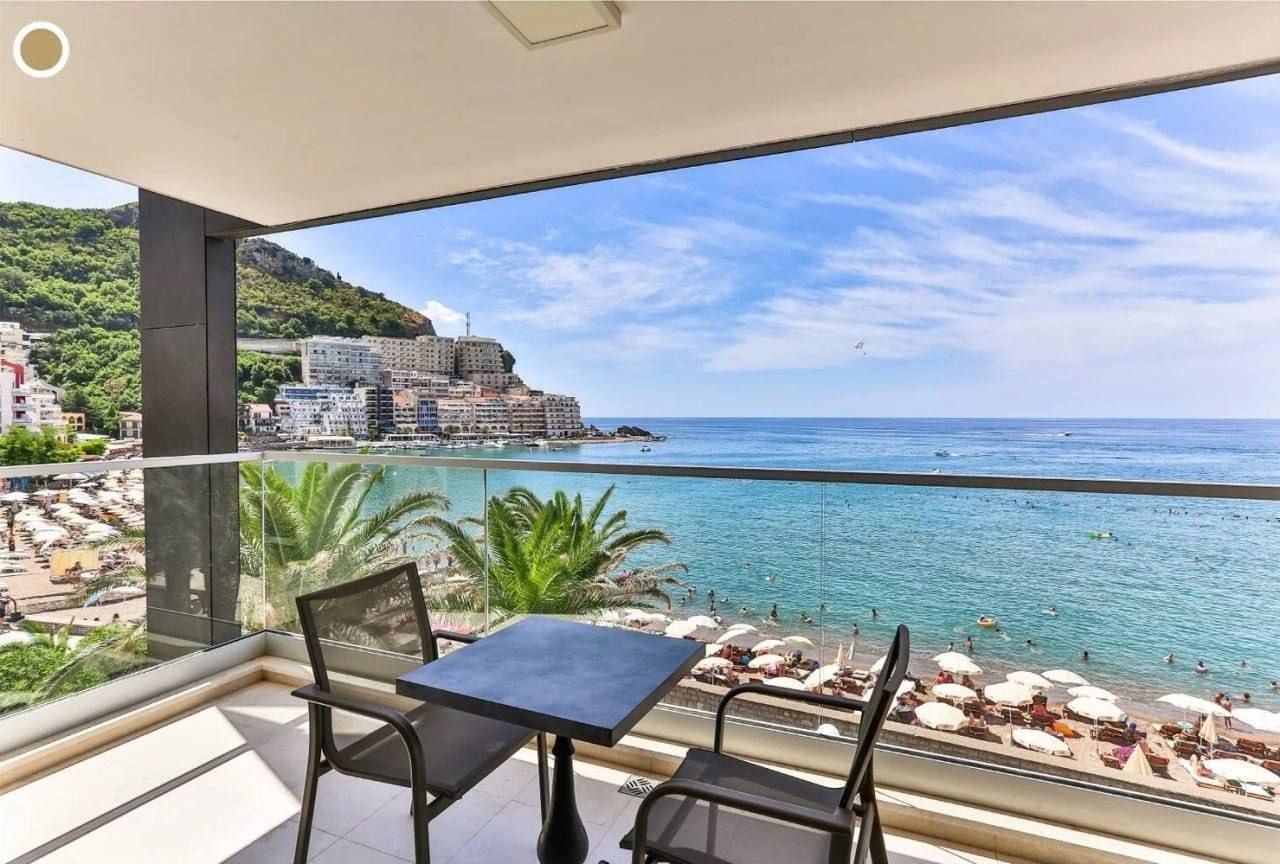 Apartment in Budva, Montenegro, 110 m² - Foto 1