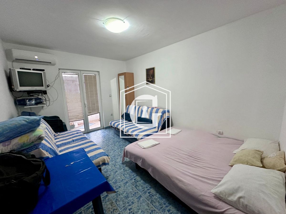 Apartamento en Becici, Montenegro, 36 m² - imagen 1