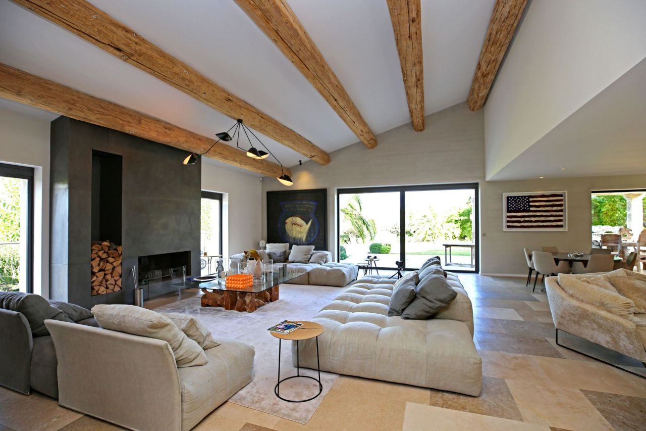 Villa à Saint-Tropez, France, 600 m² - image 1