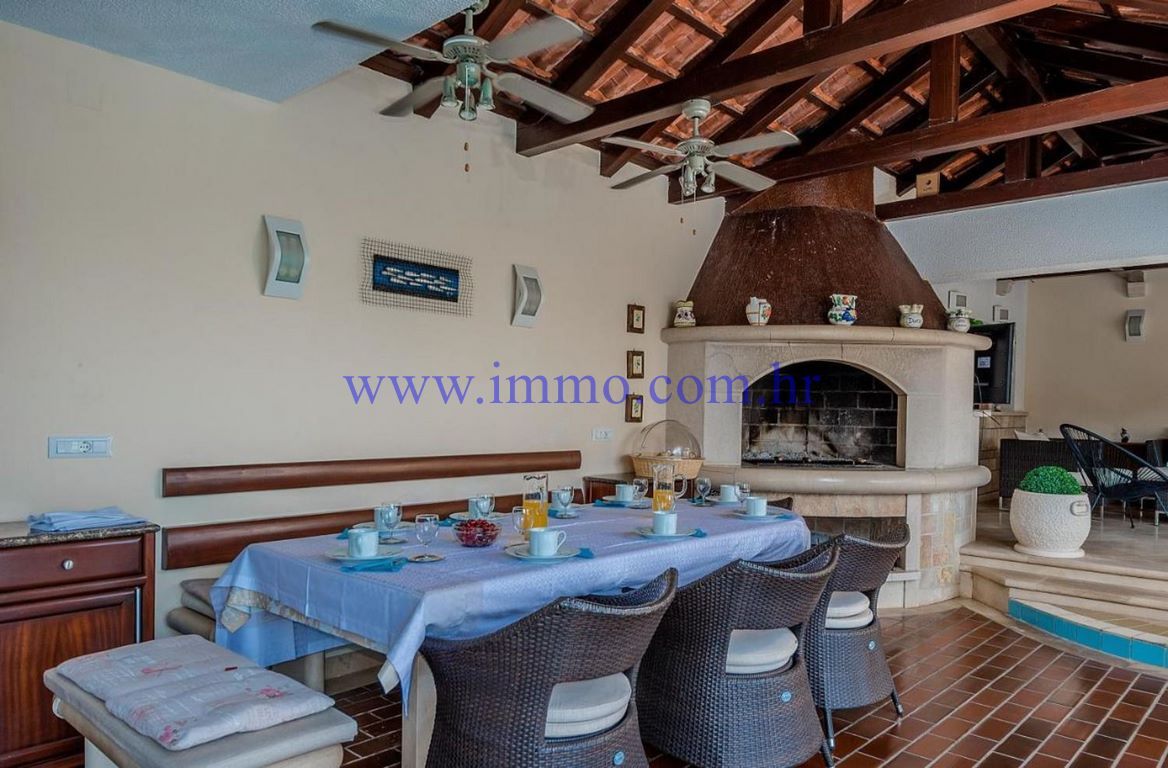 Villa en Brač, Croacia, 450 m² - imagen 3