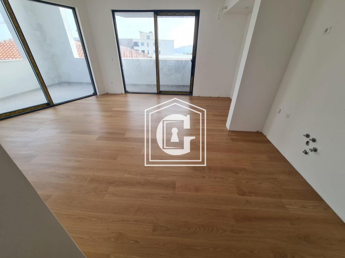 Apartment in Becici, Montenegro, 52 m² - picture 4