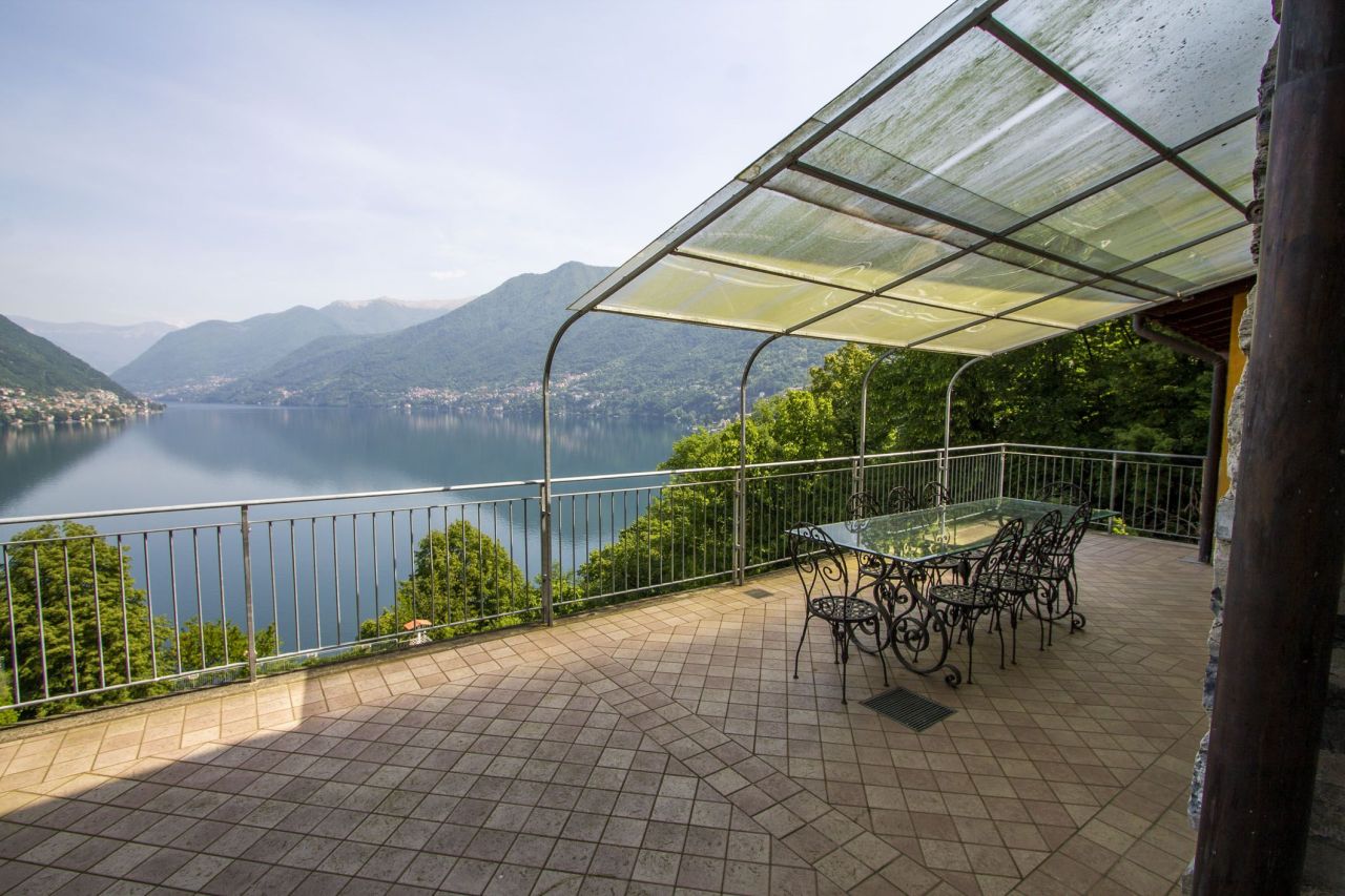 Villa en Torno, Italia, 150 m² - imagen 1