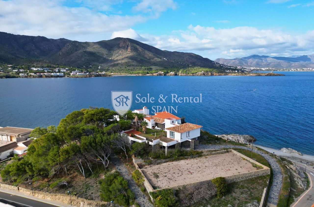 Villa in El Port de la Selva, Spanien, 425 m² - Foto 1