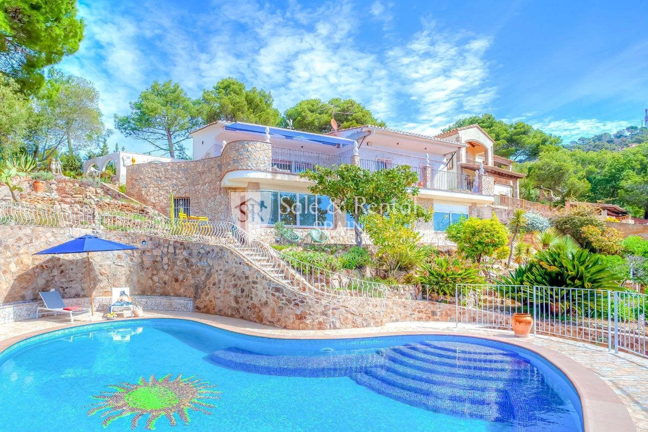 Villa in Tossa de Mar, Spanien, 355 m² - Foto 1