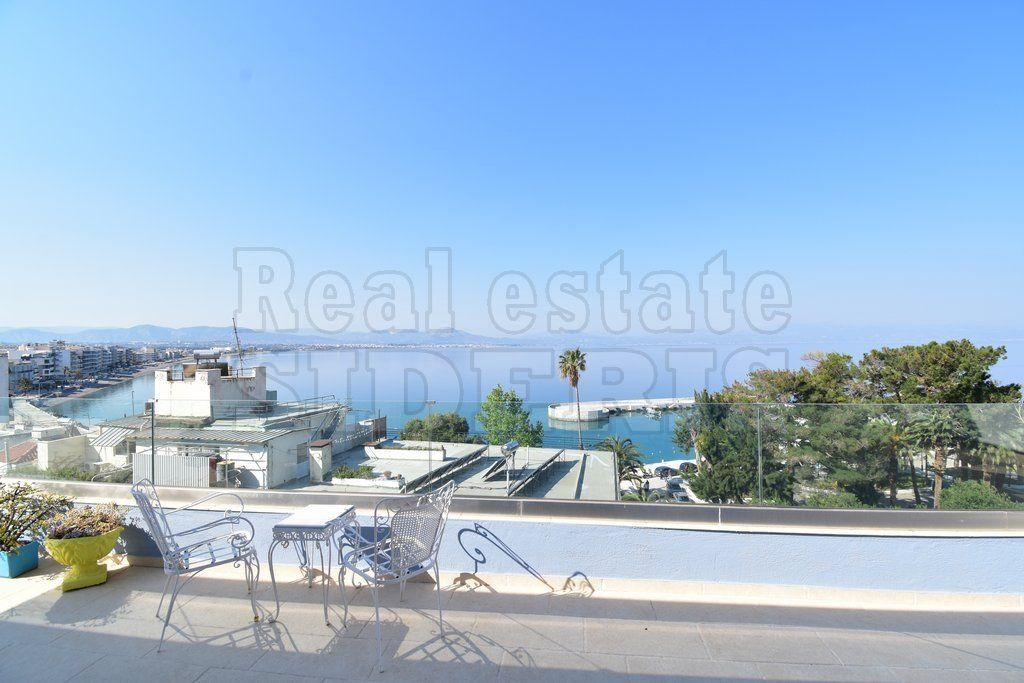 Ático en Loutraki, Grecia, 67 m² - imagen 1