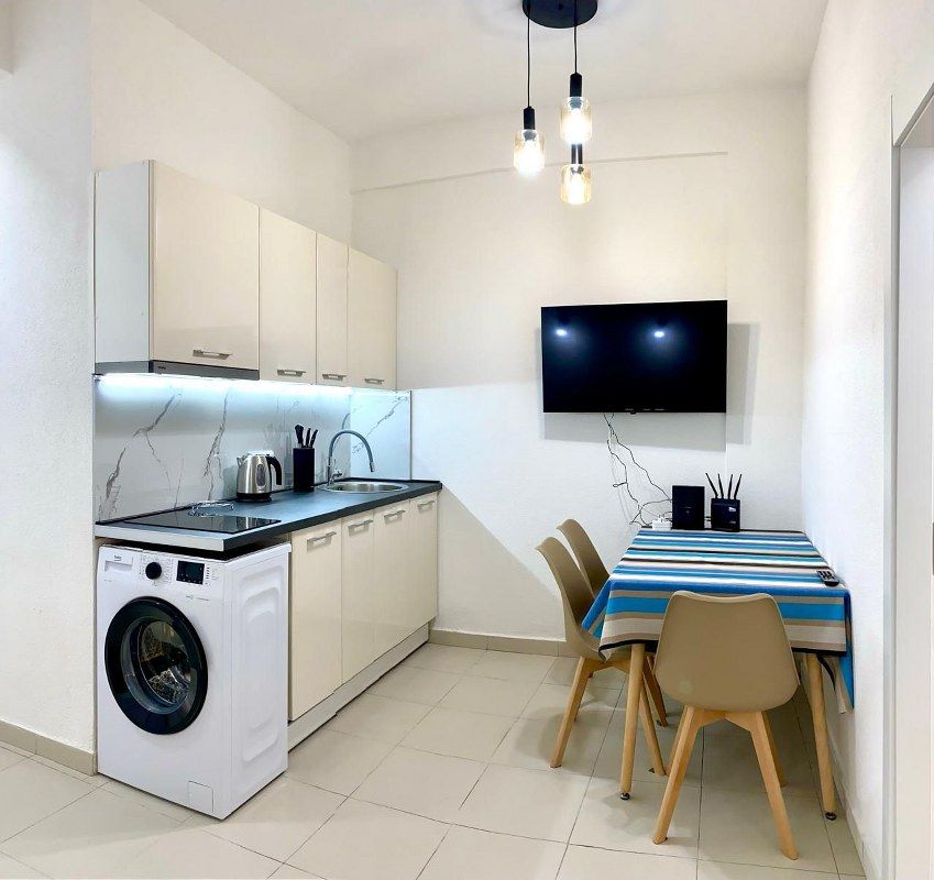 Wohnung in Budva, Montenegro, 74 m² - Foto 1