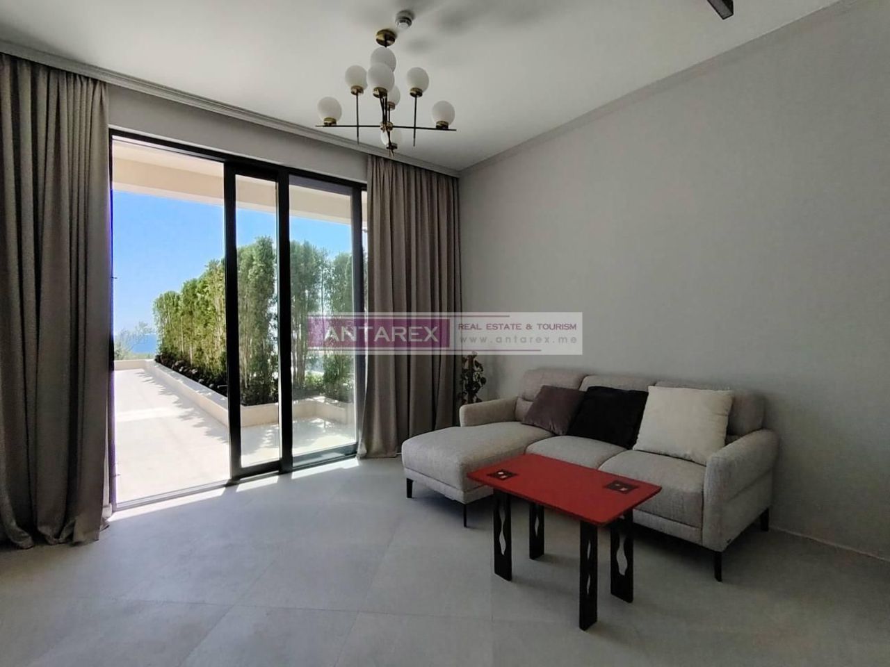 Villa à Rézévici, Monténégro, 225 m² - image 2