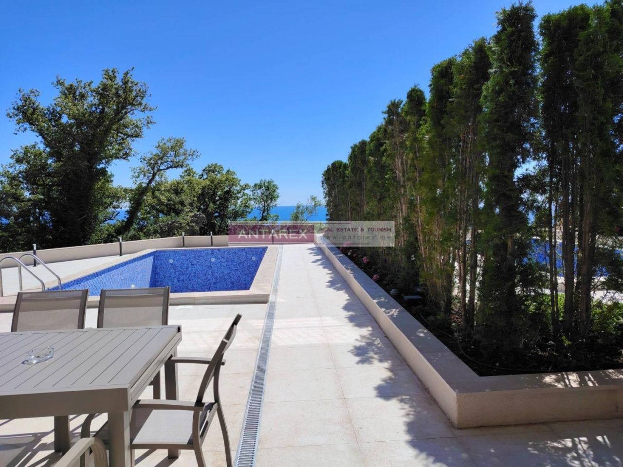 Villa à Rézévici, Monténégro, 225 m² - image 10