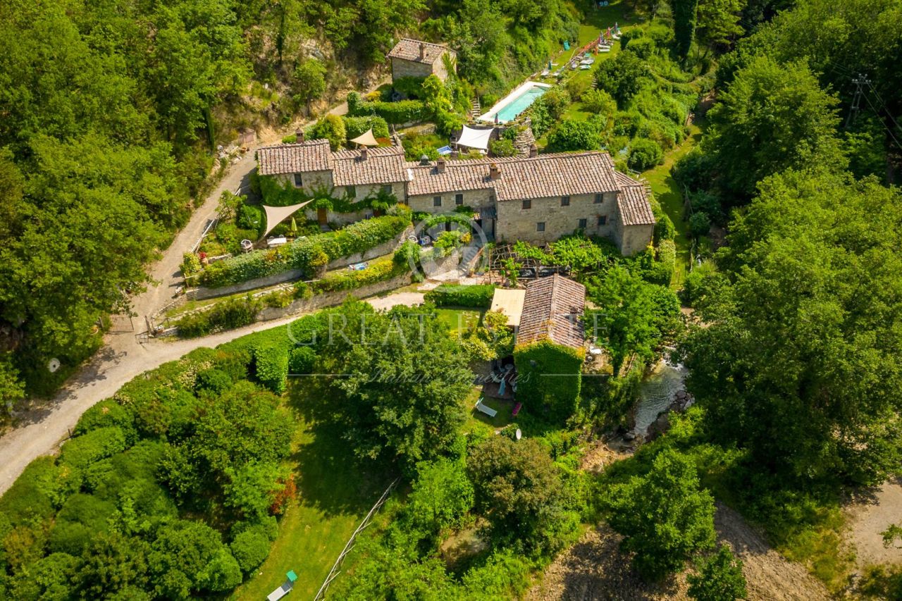 Casa en Castellina in Chianti, Italia, 768.95 m² - imagen 1