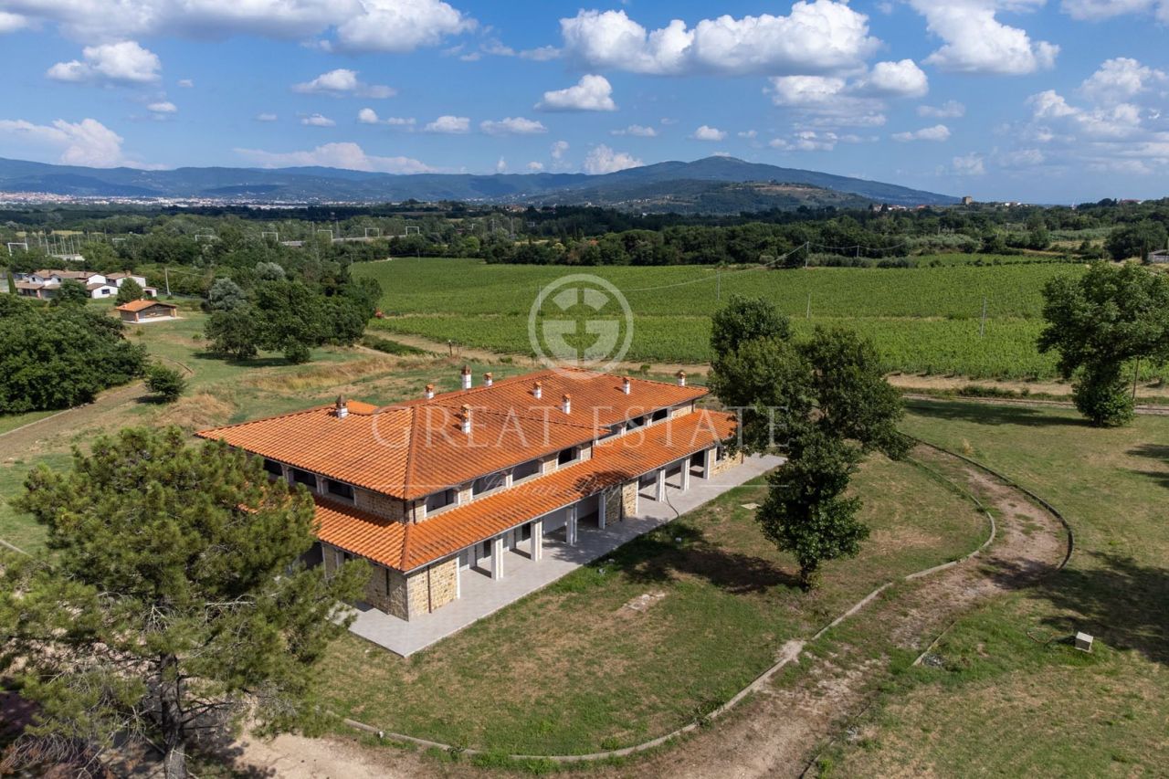 Casa ad Arezzo, Italia, 925.6 m² - foto 5