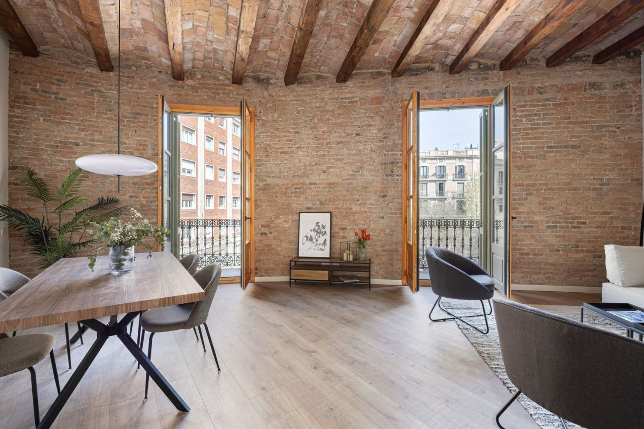 Flat in Barcelona, Spain, 157 m² - picture 3