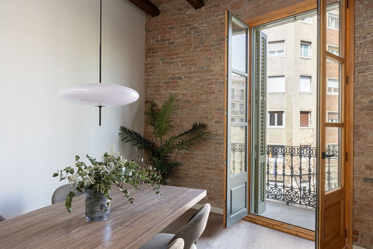 Flat in Barcelona, Spain, 157 m² - picture 4