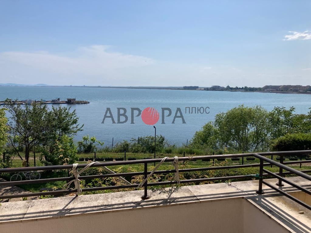 Appartement à Aheloy, Bulgarie, 110 m² - image 1