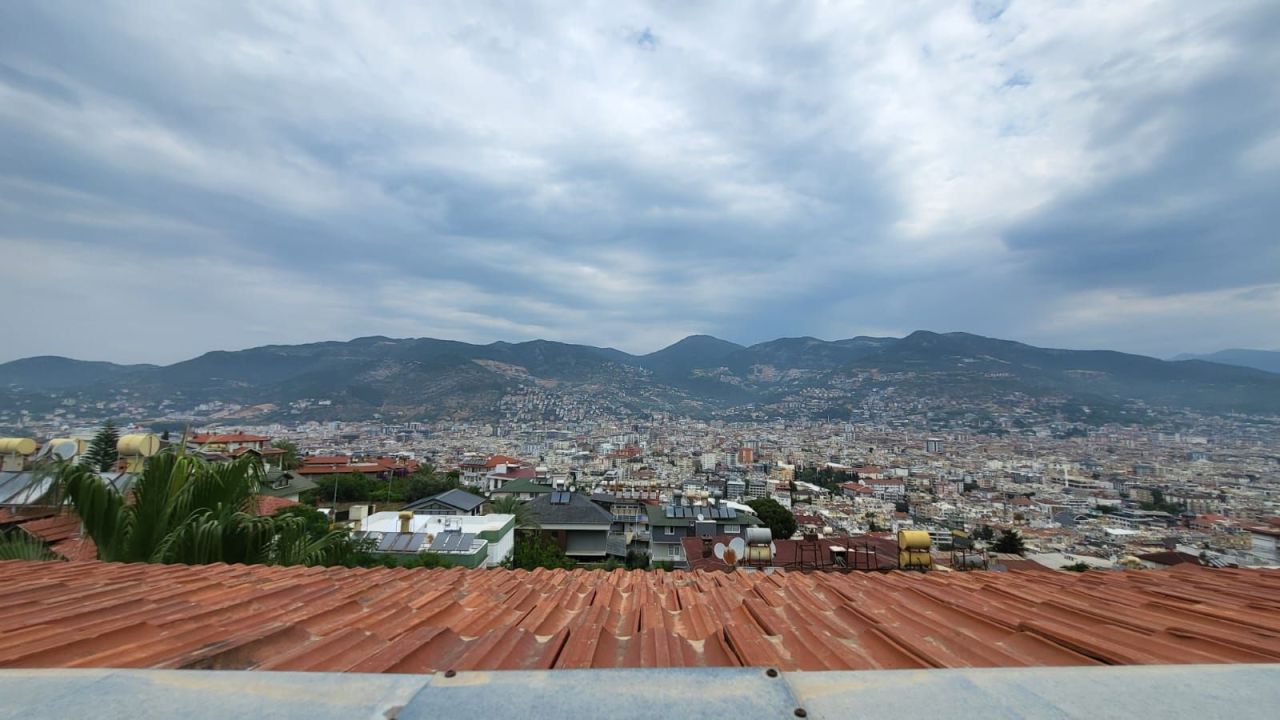 Flat in Alanya, Turkey, 90 m² - picture 1