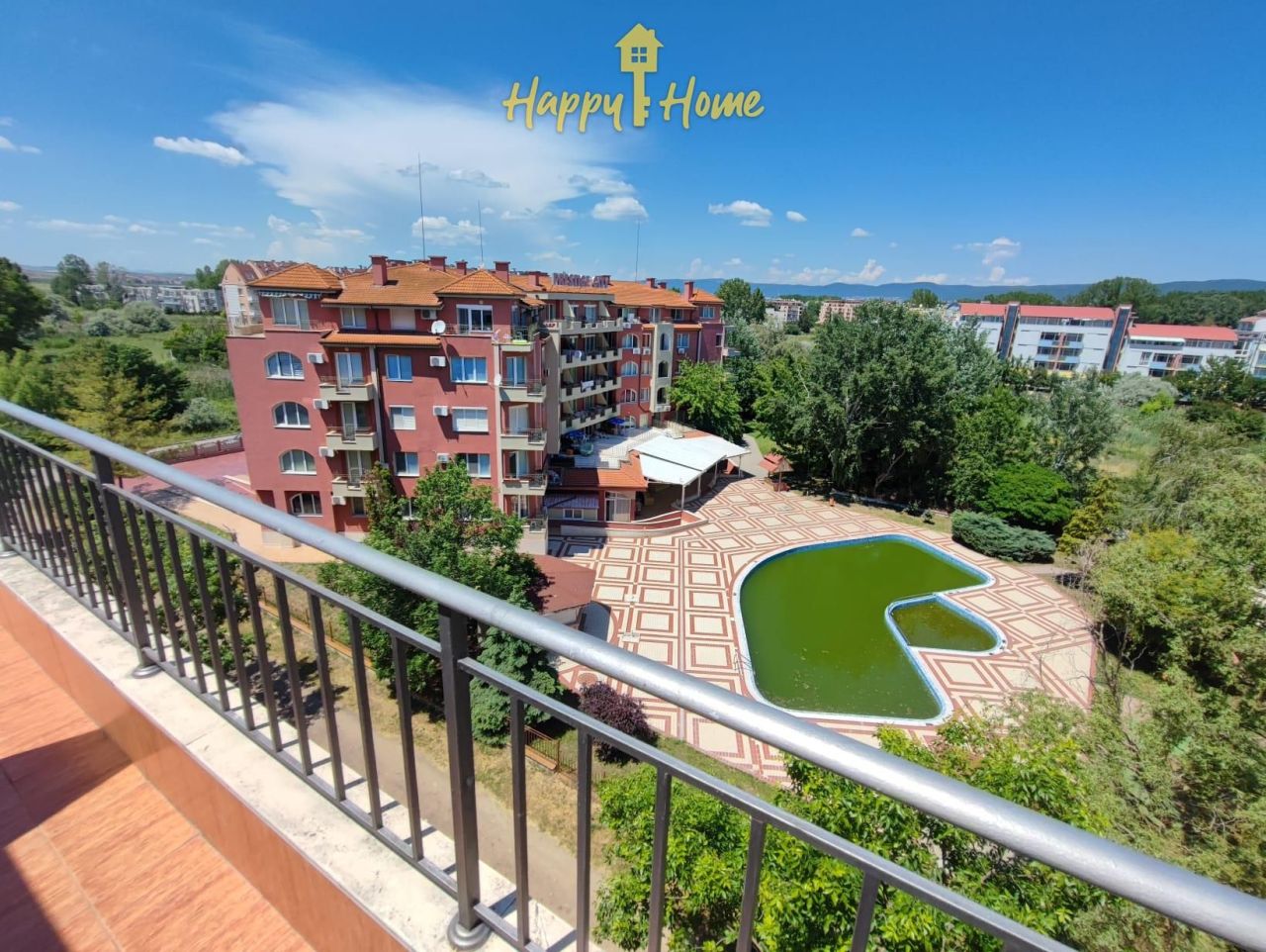 Appartement à Slantchev Briag, Bulgarie, 89 m² - image 1